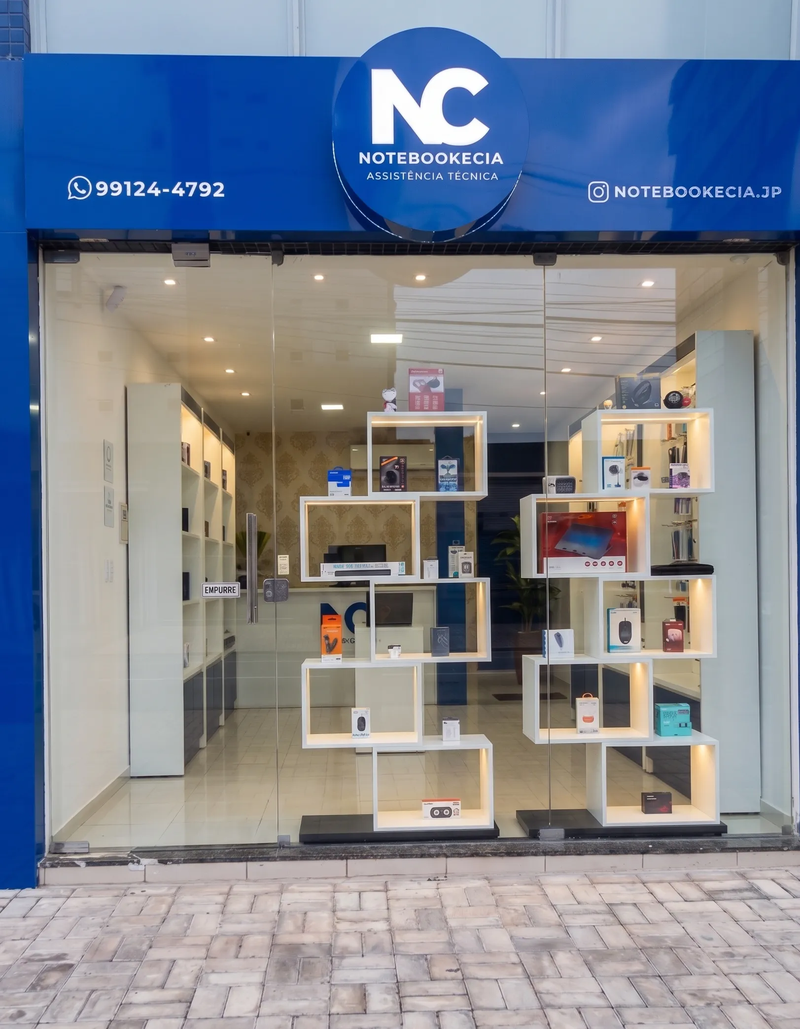 Equipe Notebook e Cia em ação